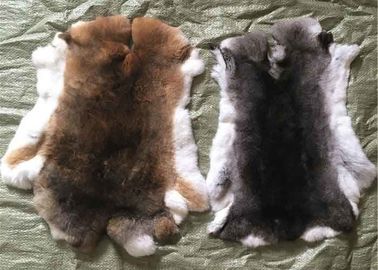 China White Fluffy Hairs Rex Rabbit Skin Fur Hides Warm Comfortbale For Garments supplier